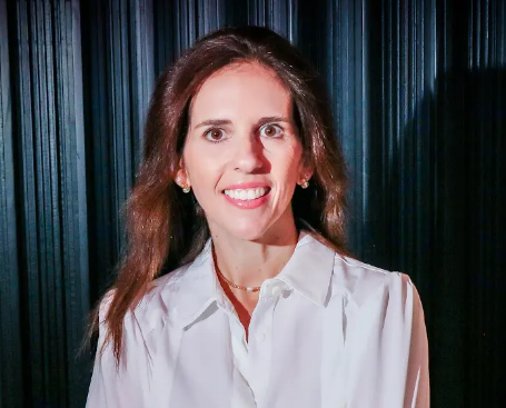 Profa. Esp. Daniela Mazzola
