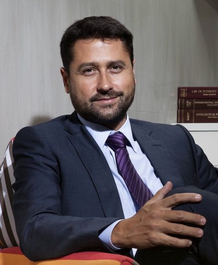 Prof. Dr. Claudio Lins de Vasconcellos