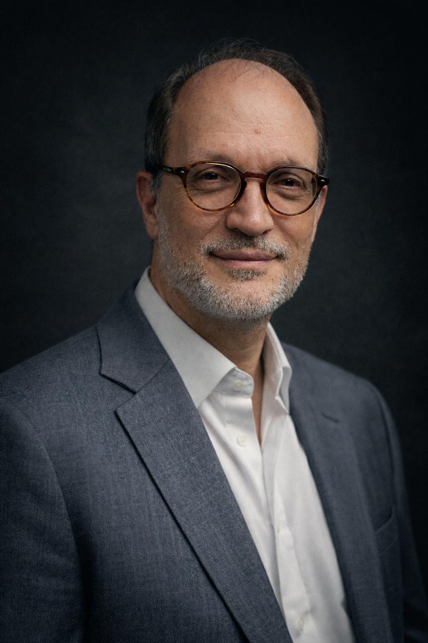 Prof. Dr. Paulo Knauss