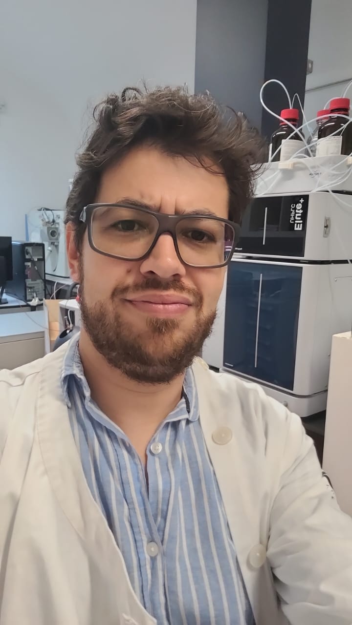 Prof. Dr. Thiago Costa